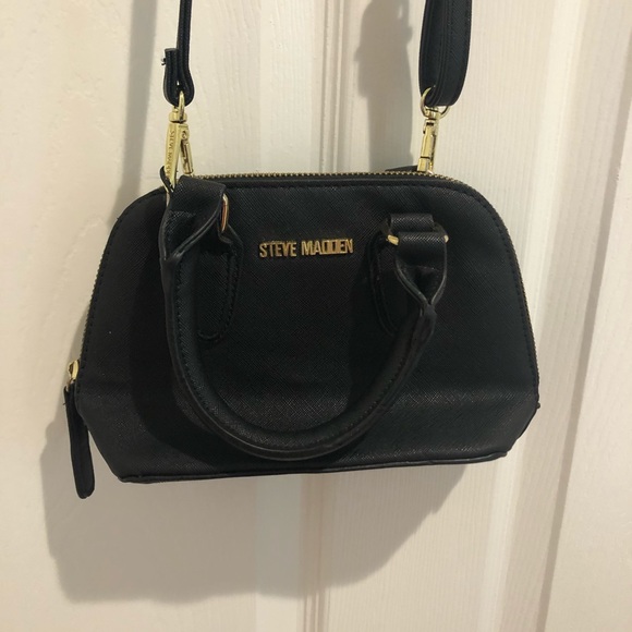 Steve Madden Handbags - 💖 Steve Madden Black Crossbody Bag